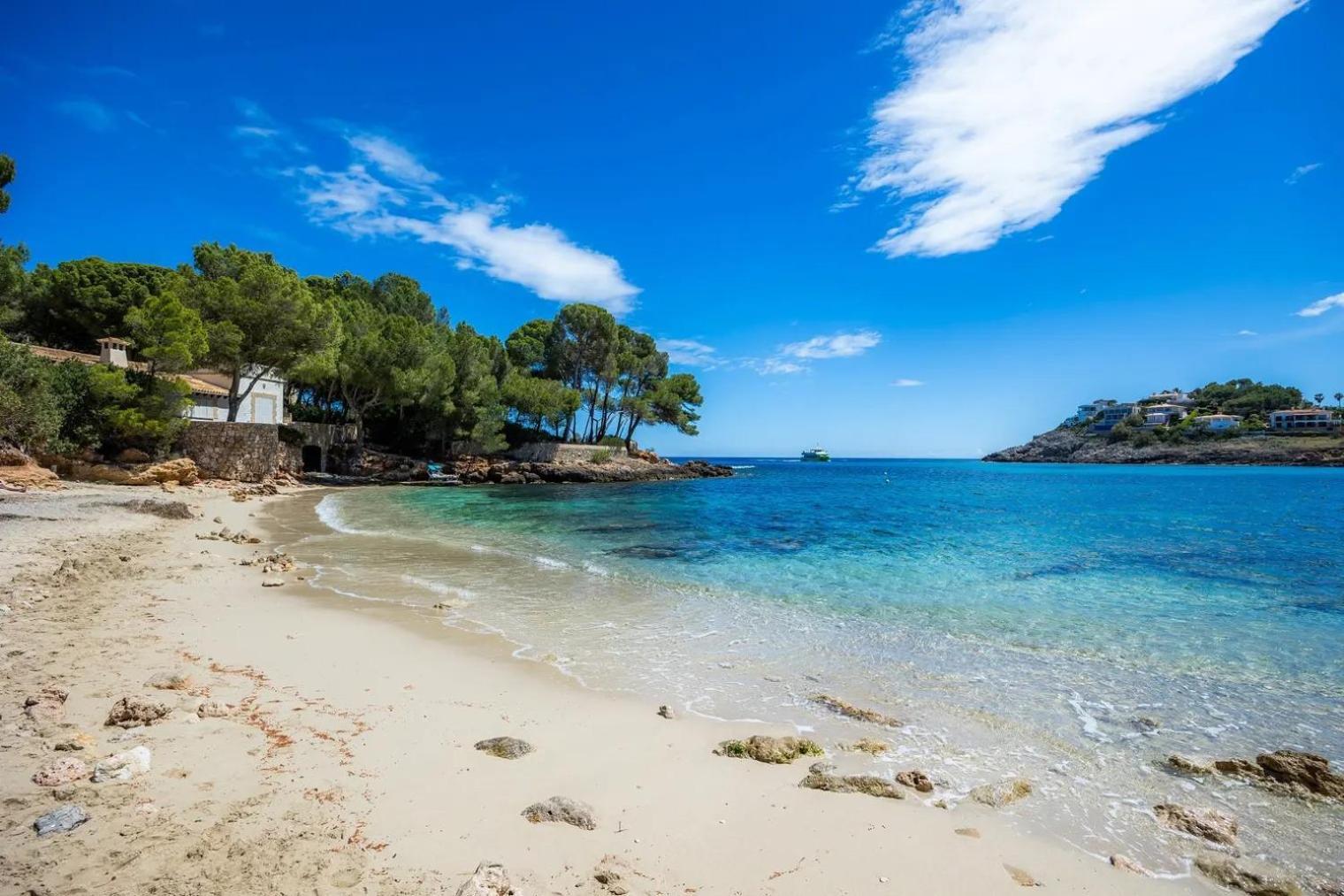 Casa Aladern On The Beach Mhm Фонт де Са Кала Екстериор снимка